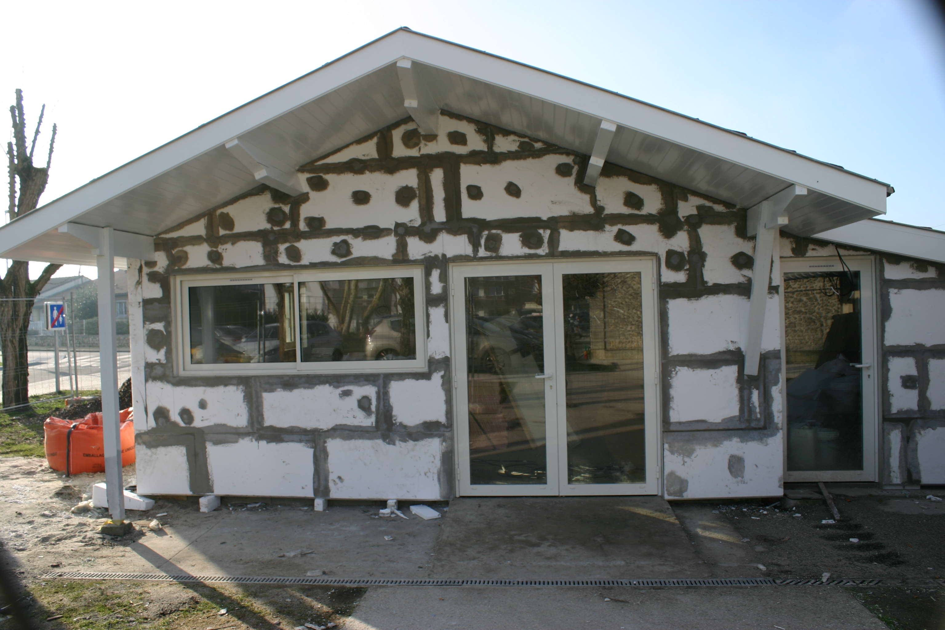 isolation facade